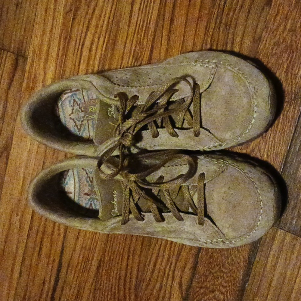 Skechers